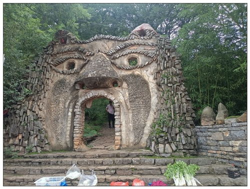 云游 系列報(bào)道11 石林糯黑村 石頭寨里有閑趣