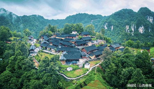 湘西文化與時代腳步的相遇 國藝中聯湘西不夜城助推經濟轉型，打造星外系村部落